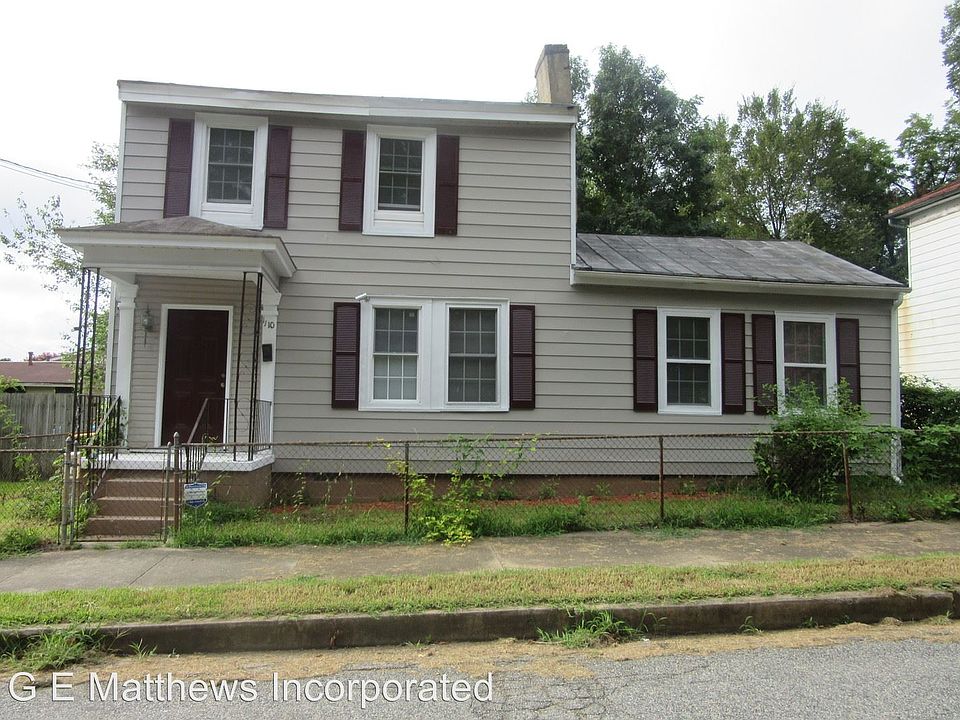 2nd image of 1110 Willcox St