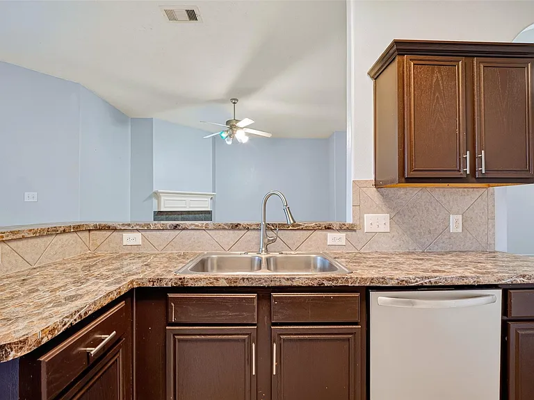 9241 Clearwood Landing Blvd — Photo 19