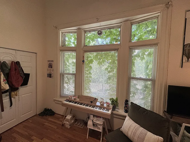 1057 W Belden Ave #3A — Photo 26