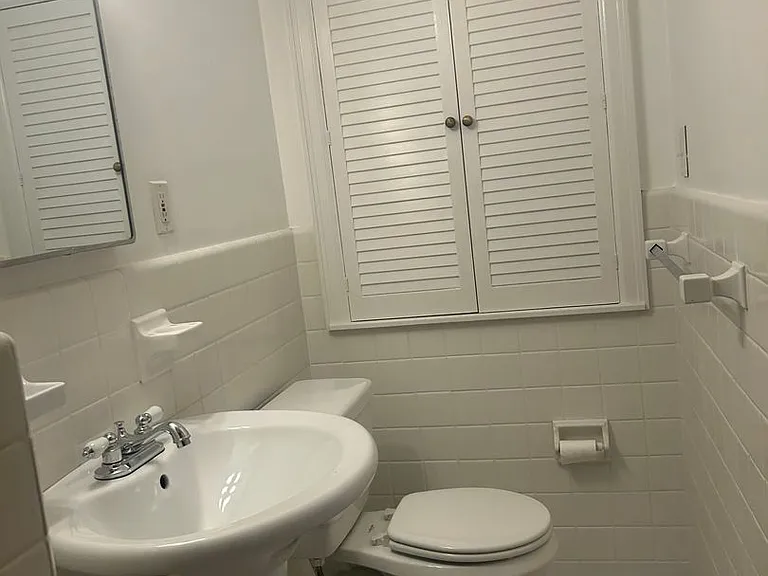 1 bed, 1.0 bath, 1054 sqft, $1,925 — Photo 7