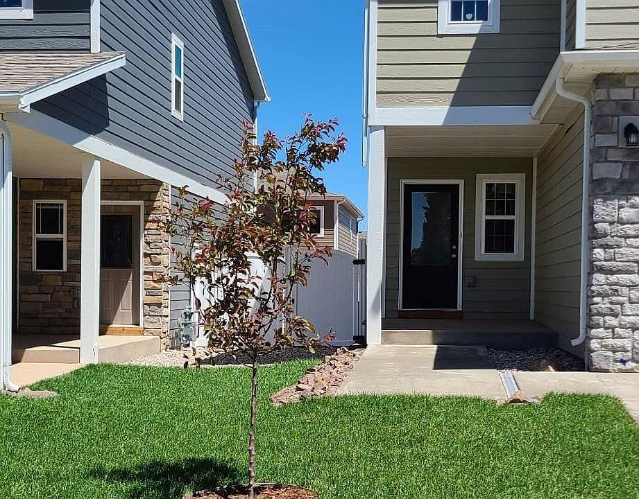 1st image of 4521 Bobolink Ln #205-A