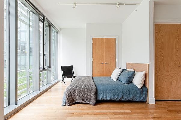 1st image of 550 W 54th St #1546