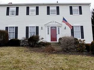 1204 Woodhill Dr, Gibsonia, PA 15044