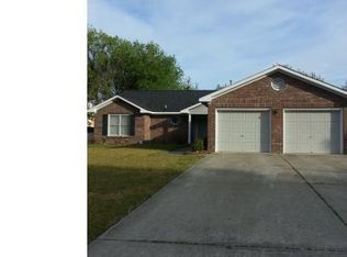 425 Old Farm Rd, Fayetteville, NC 28314