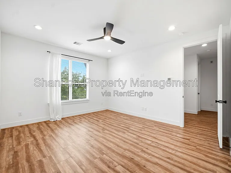 1823 Prospect St #C — Photo 23