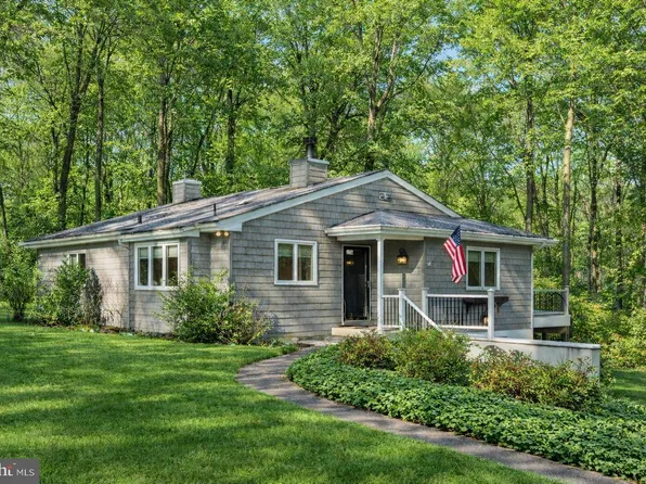 339 Plush Mill Rd, Wallingford, PA 19086