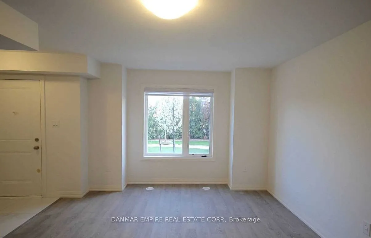 4 bed, $5,000 — Photo 3