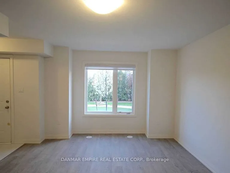 33 Cohen Way — Photo 3
