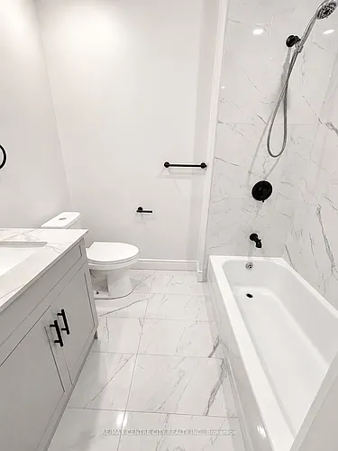 81 Curtis St #4 Photo 1