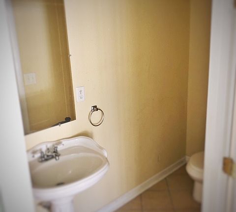 5th image of 7343 Berry Ave