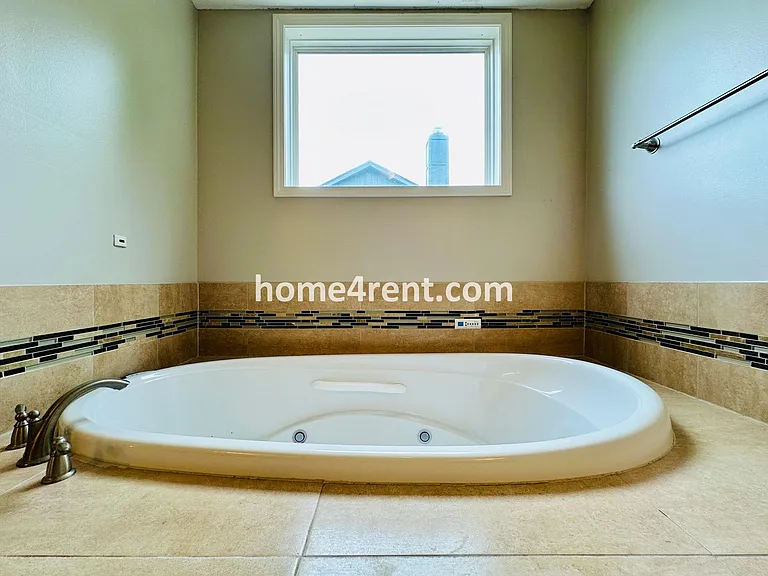 17825 W 160th St — Photo 36