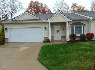 1395 E Cross Creek Dr, Willoughby, OH 44094