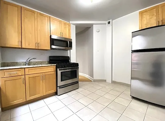 Rented by Beekman Street Realty | media 2