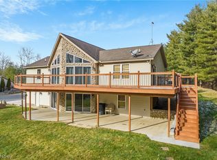 8235 Eberhart Rd NE, Dover, OH 44622