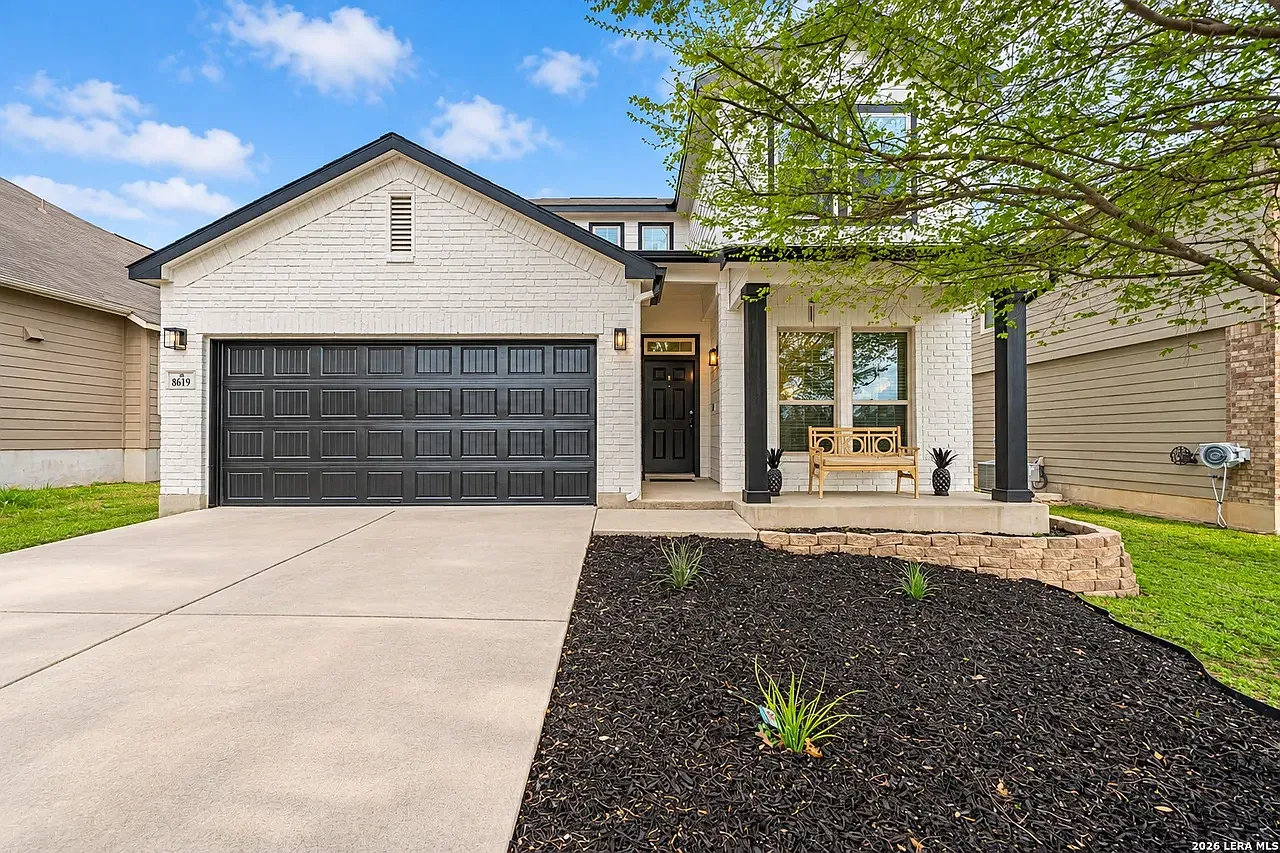 8619 Angelina Parke — Photo 1