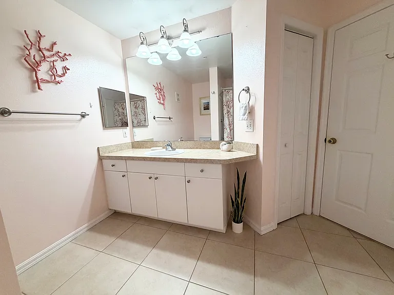 3591 Kernan Blvd S #206 — Photo 24