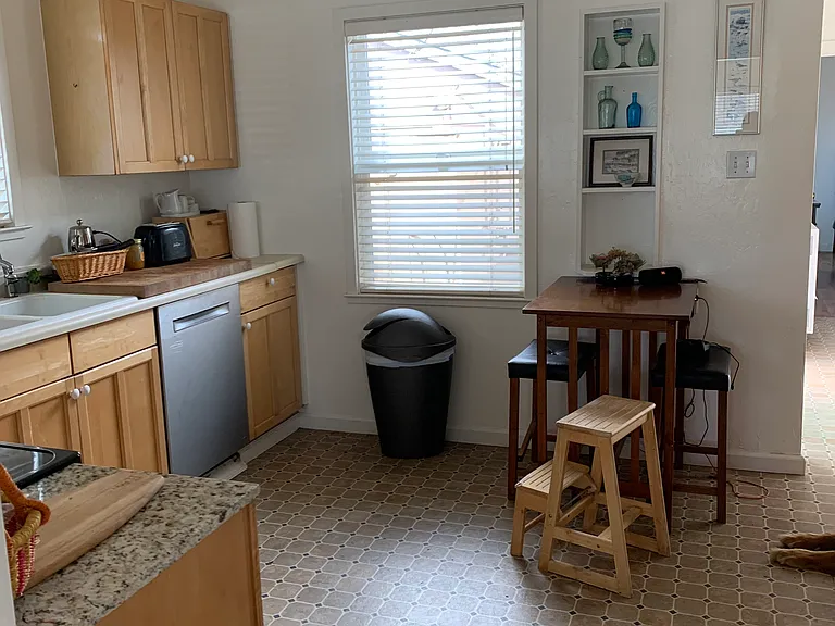 308 Woodrow Ave — Photo 8