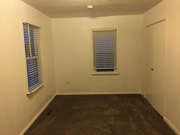 Large bedroom in one bed unit