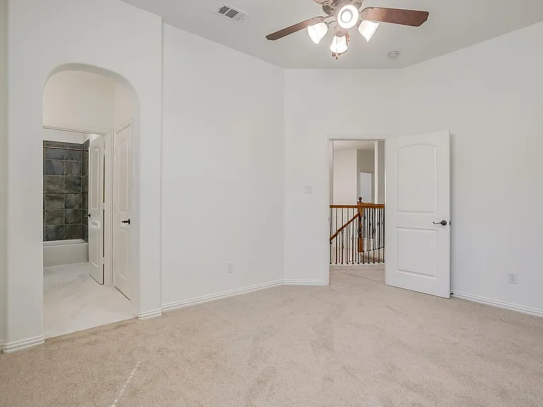 8201 Choctaw Ln — Photo 6