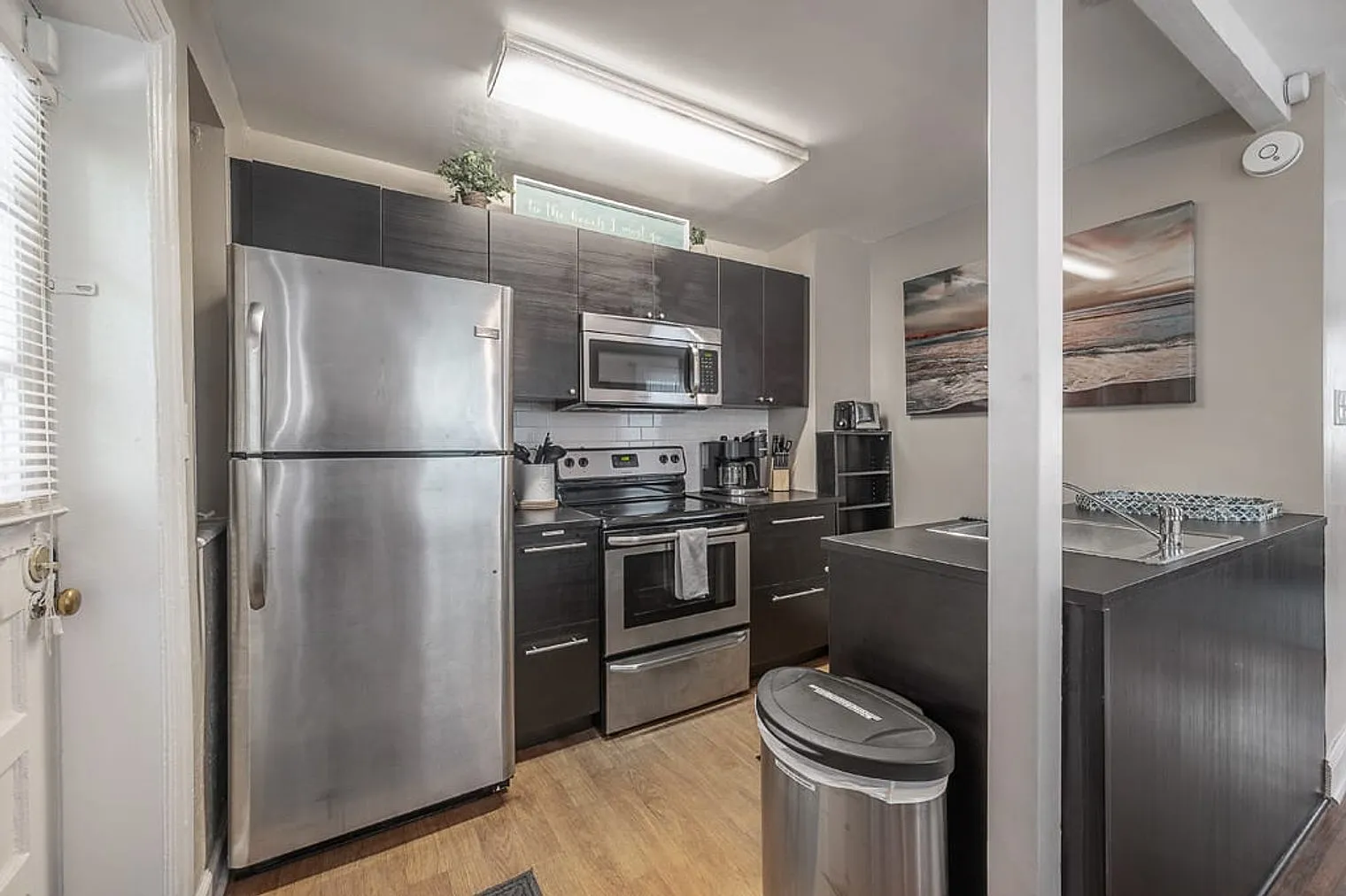 2 bed, 1.0 bath, $3,287 — Photo 3
