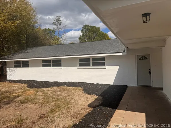 2663 Everitte St, Fayetteville, NC 28306