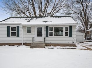 226 22nd St NW, Cedar Rapids, IA 52405