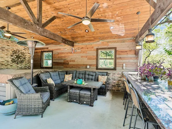 238 Jenn Cv, Dripping Springs, TX 78620