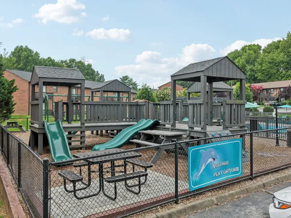 Springbrook Apartments