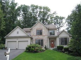308 Deer Path Dr, Red Lion, PA 17356