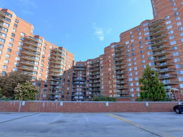 232 Harmon Cove Tower image 31 of 46