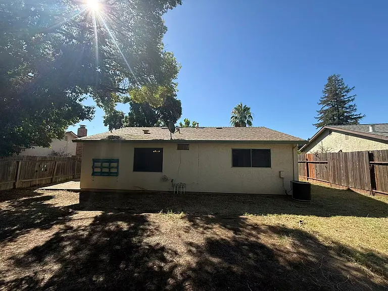 3548 Contempo Dr — Photo 12