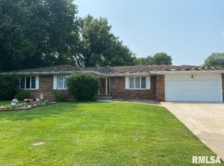 5 Twilight Ln, Springfield, IL 62712