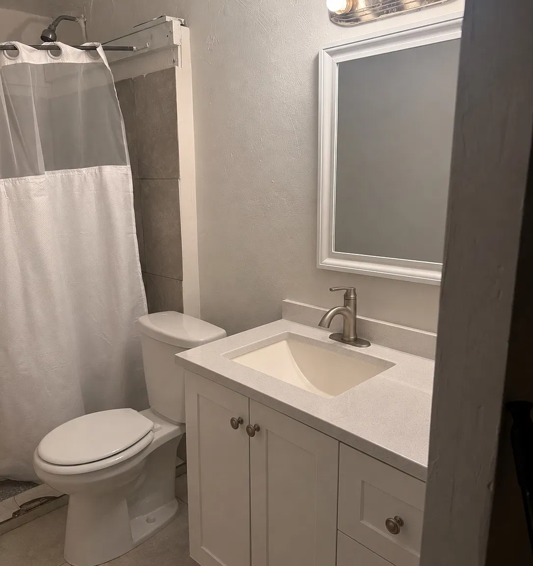 Studio, 350 sqft, $900 — Photo 2
