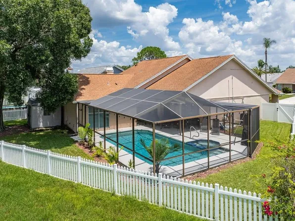 8727 Boysenberry Dr, Tampa, FL 33635