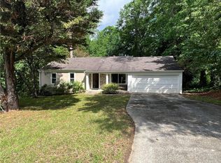 2705 Rhoanoke Dr, Duluth, GA 30096