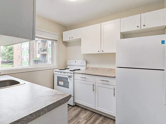 3rd image of 1506 Main St #1