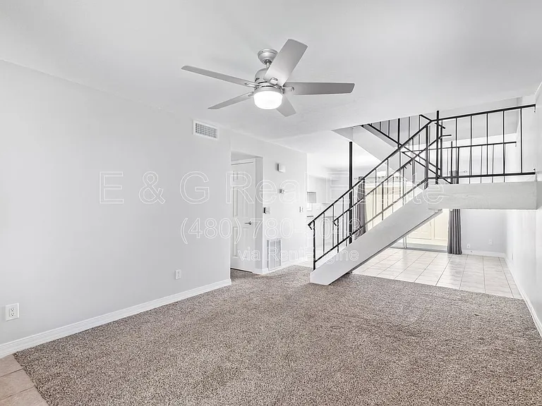3905 S Mill Ave — Photo 4