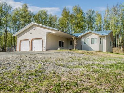 8001 N Lucky Shot Ln, Palmer, AK, 99645