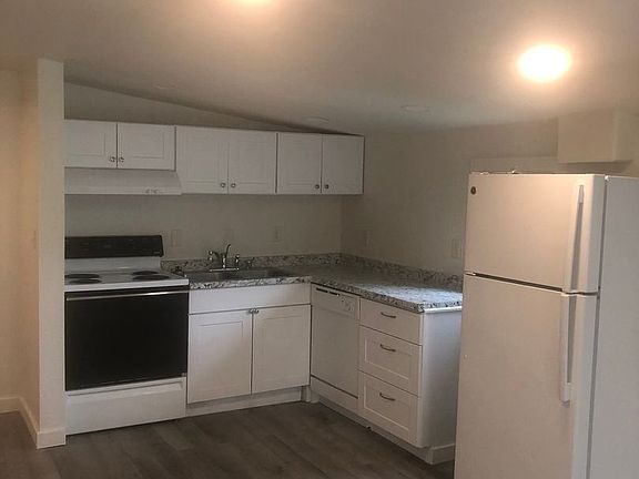 5th image of 112 W 21st St #6
