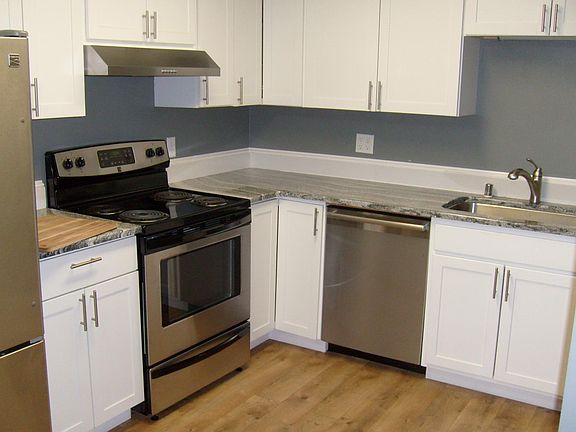 3rd image of 11825 100th Ave NE APT 306