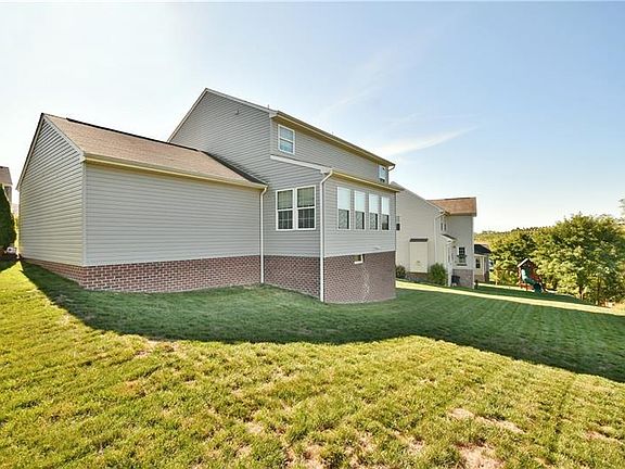2nd image of 117 McIntosh Dr