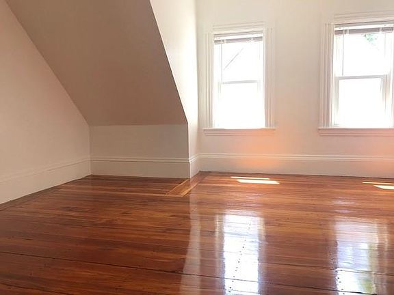 2nd image of 21 Granville Ave #Tf2