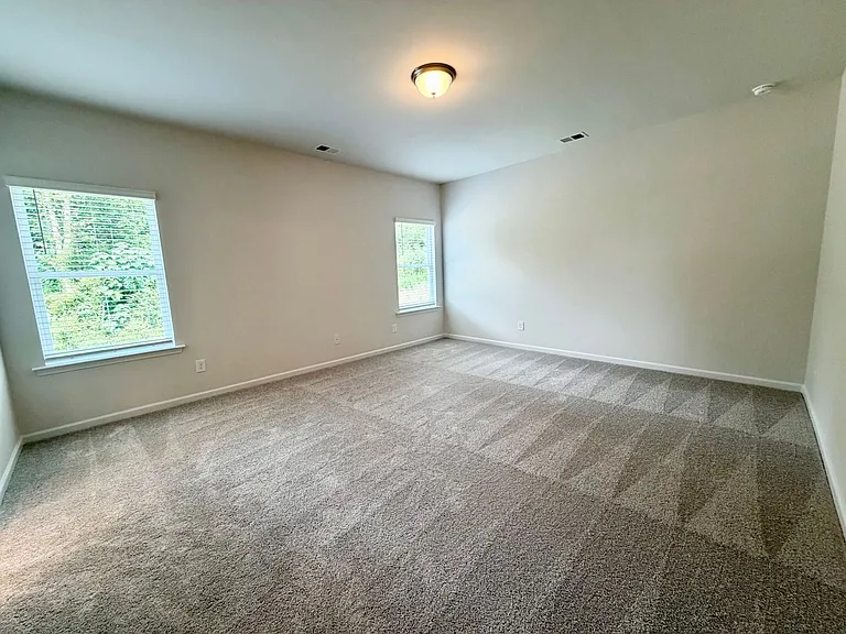 100 Rory Dr — Photo 7