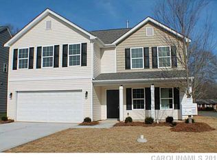 5600 Falkland Ln, Matthews, NC 28104