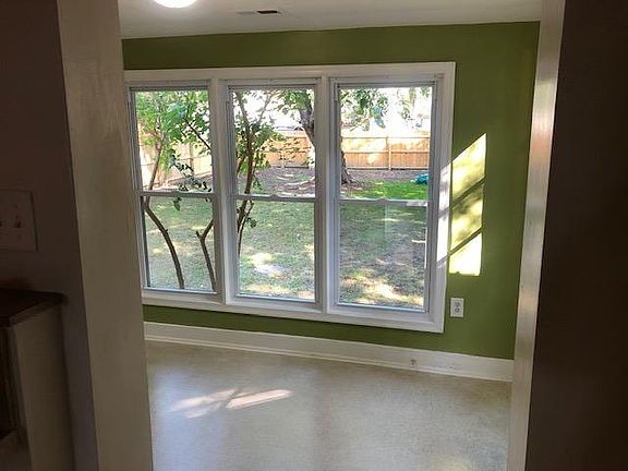 5th image of 1922 Elmsmere Ave