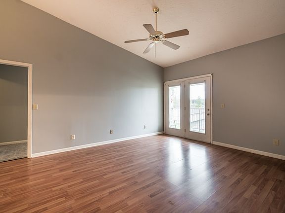 4th image of 10608 Christa Ct Unit 11