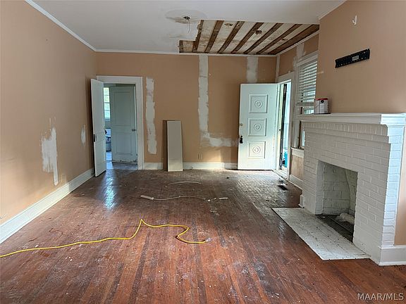 3rd image of 1608 Adams St