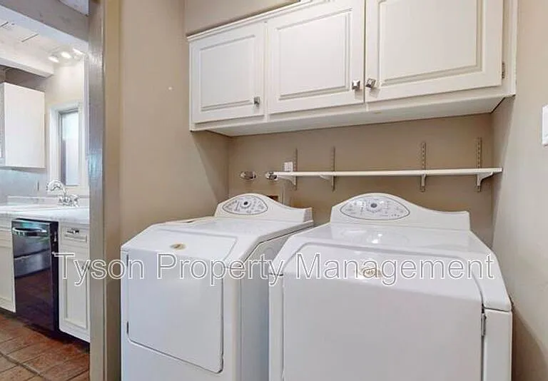 6208 Sabre Ct NW — Photo 37