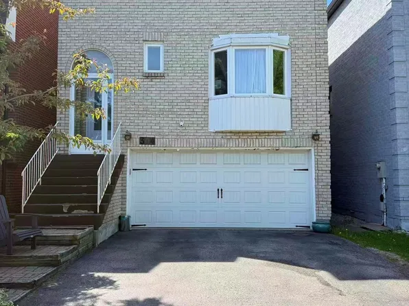 304 Charlton Ave, Vaughan, ON L4J 6H4