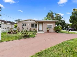 3208 N Lincoln Ave, Tampa, FL 33607